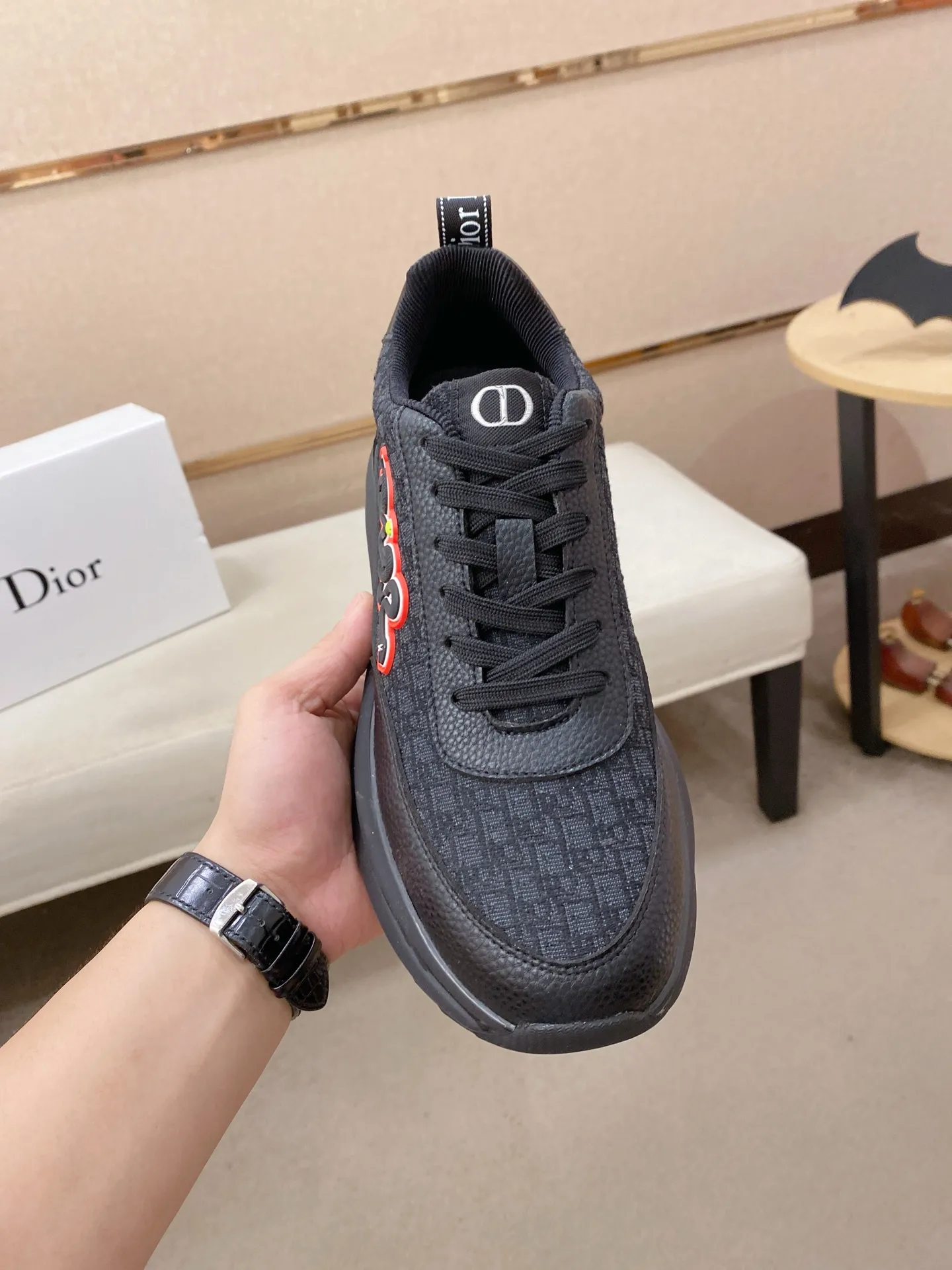 Factory price: 462💰 [Dior·Dior] New casual sports style men's shoes, new spring and summer design, perfect workmanship, lace-up style to create cabinet quality, upper: imported first-layer cowhide, sheepskin lining is soft and comfortable, ultra-light TPU wear-resistant outsole, simple, versatile fashion men's shoes, excellent color code number 38--44. Can be customized 45 non-returnable